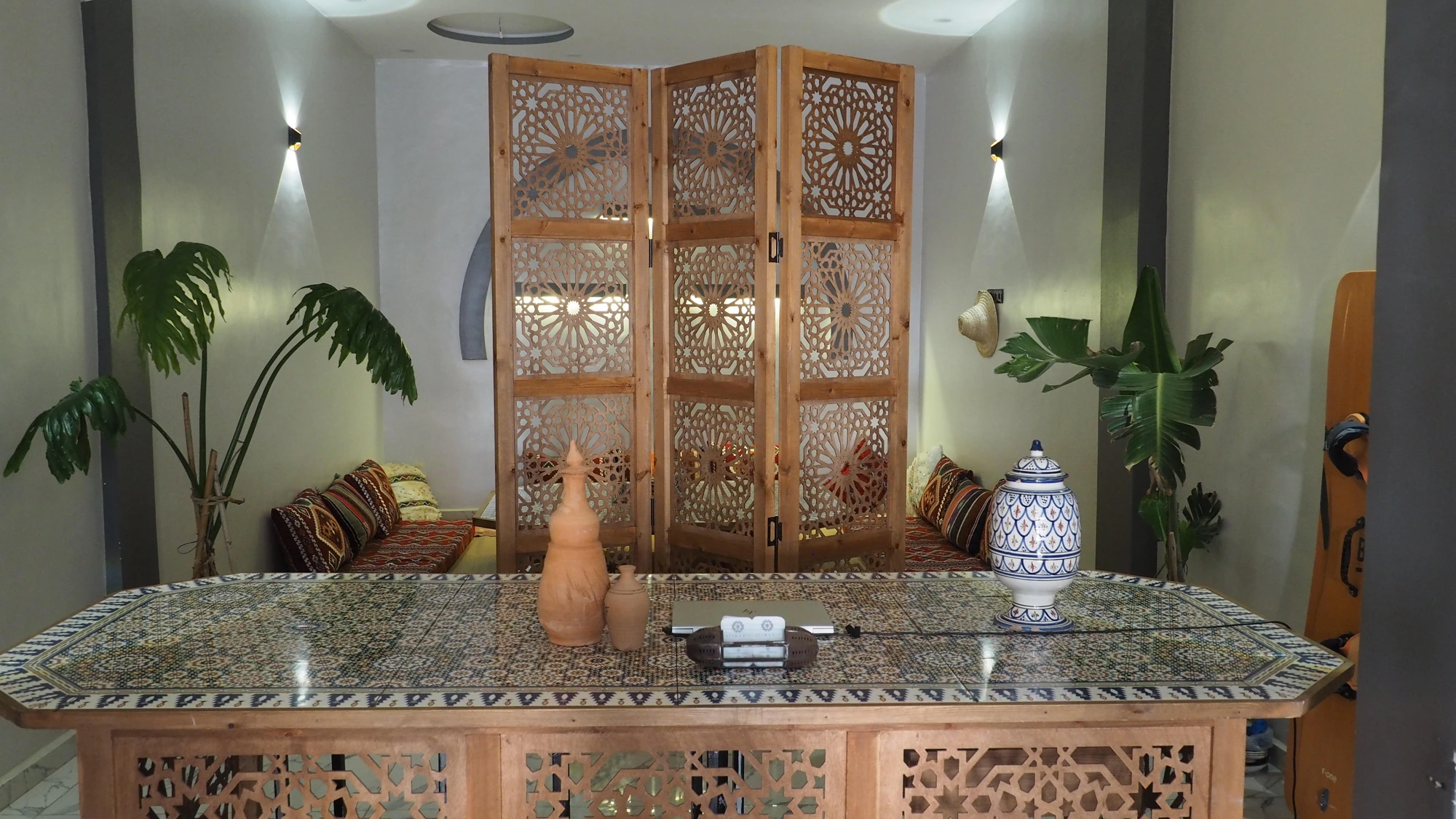 Al Mohit Hôtel Dakhla — reception salon